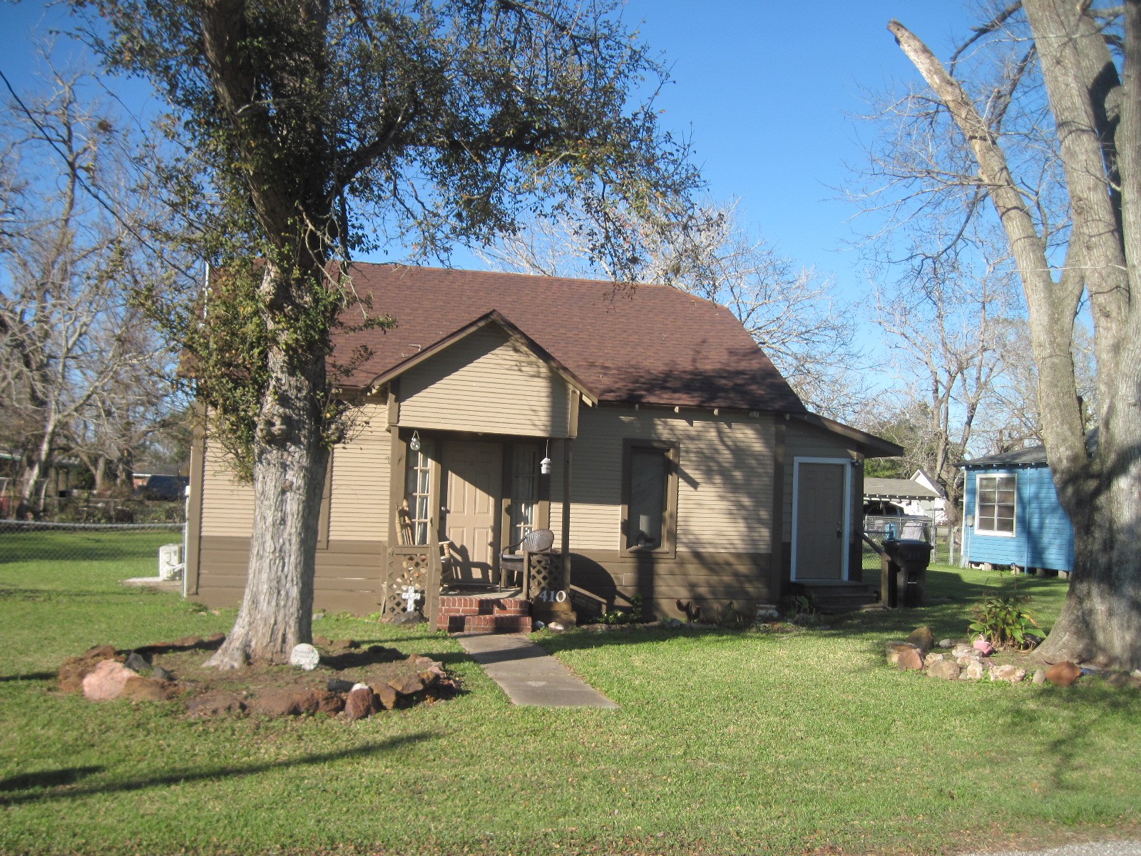 Listing photo 1