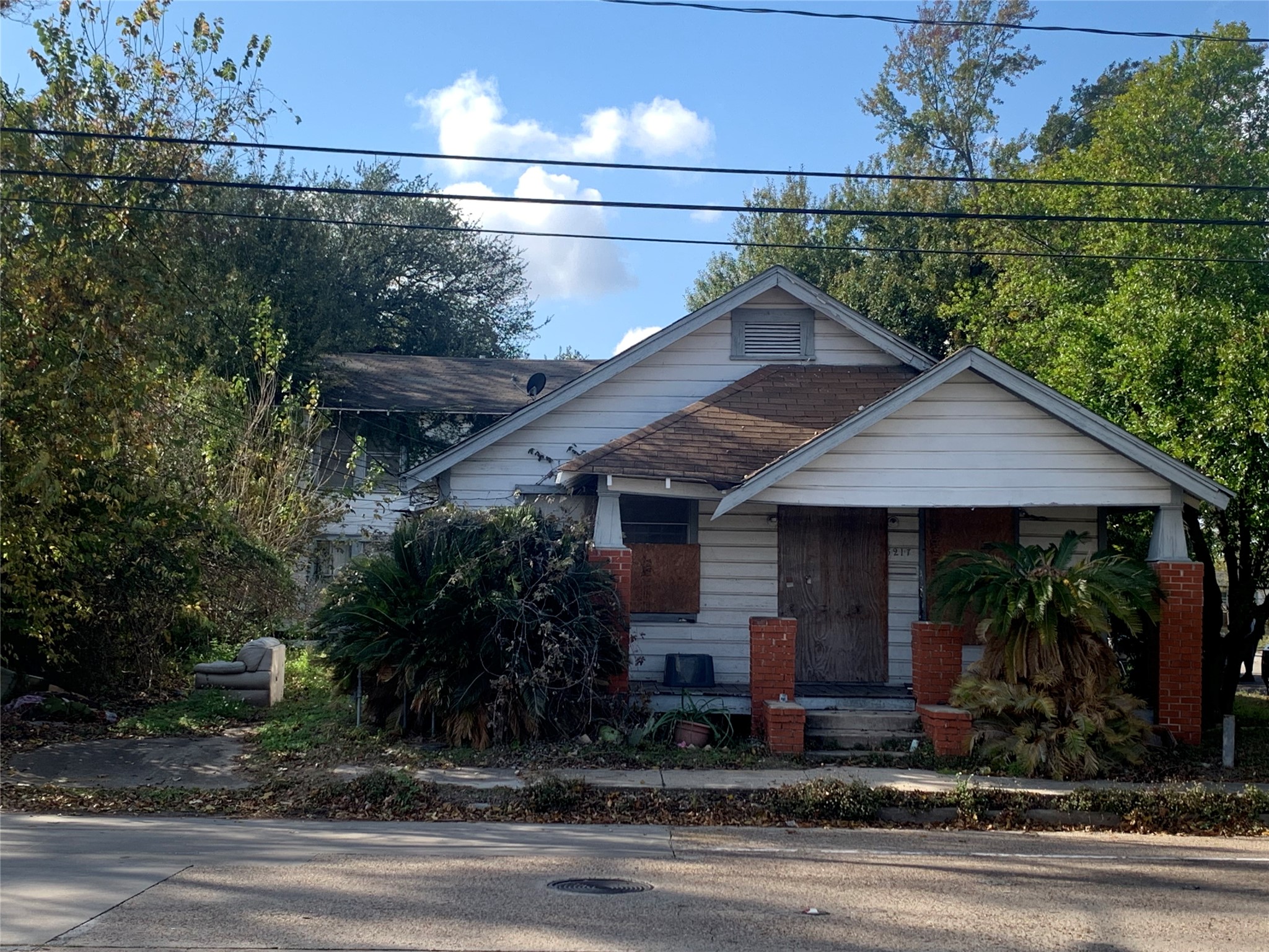 Listing photo 1