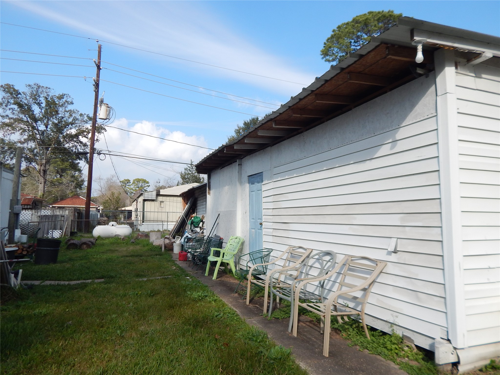 Listing photo 5