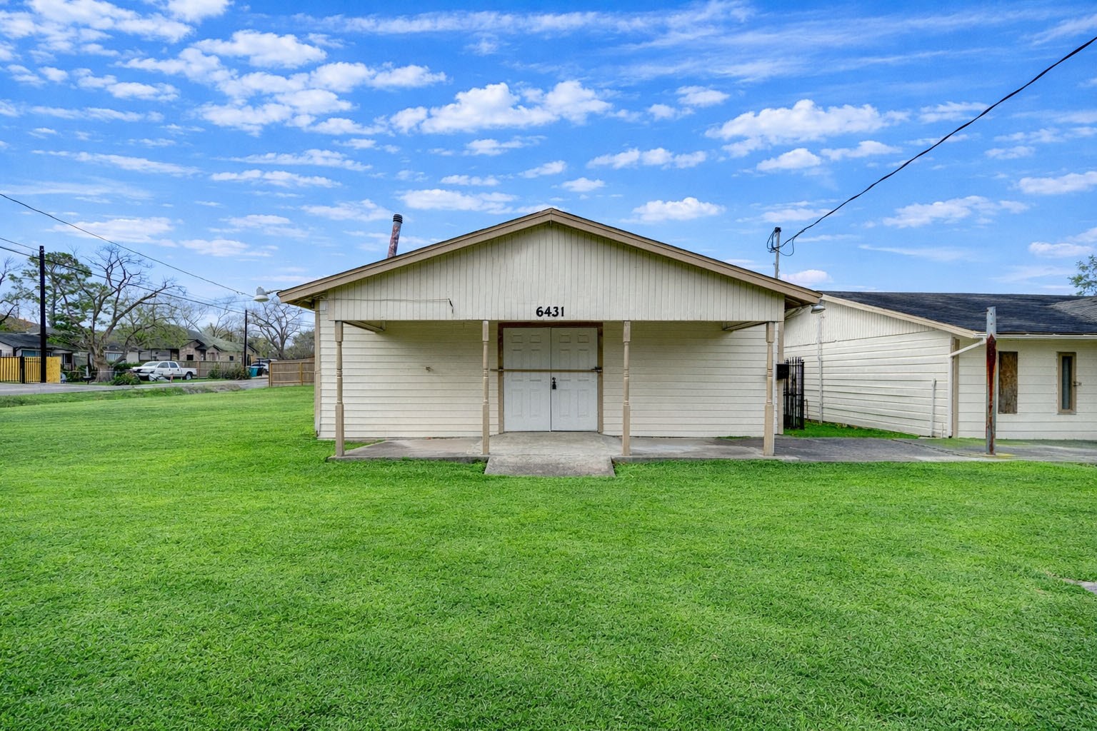 Listing photo 1