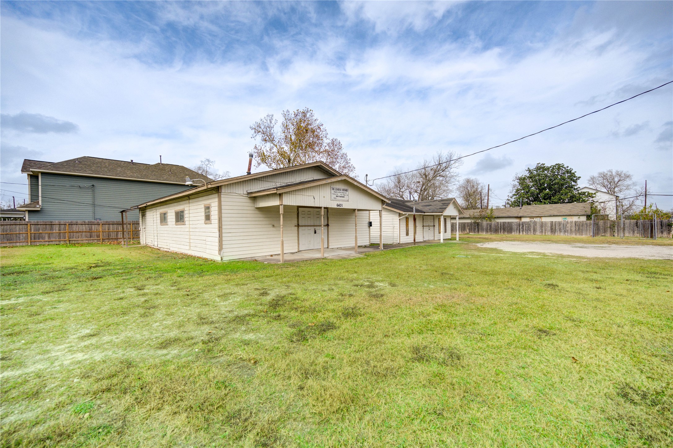 Listing photo 1