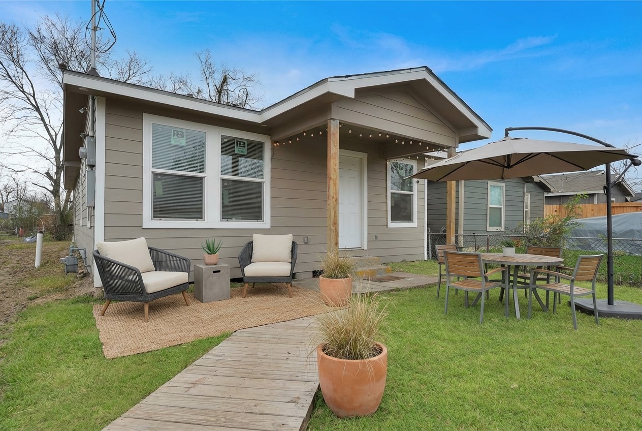 Listing photo 1