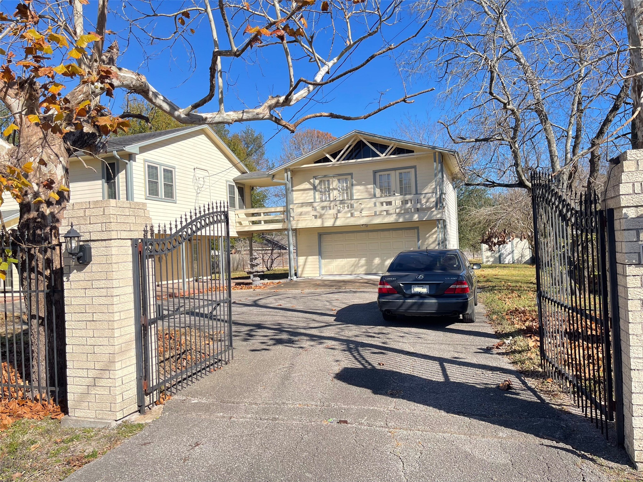 Listing photo 3