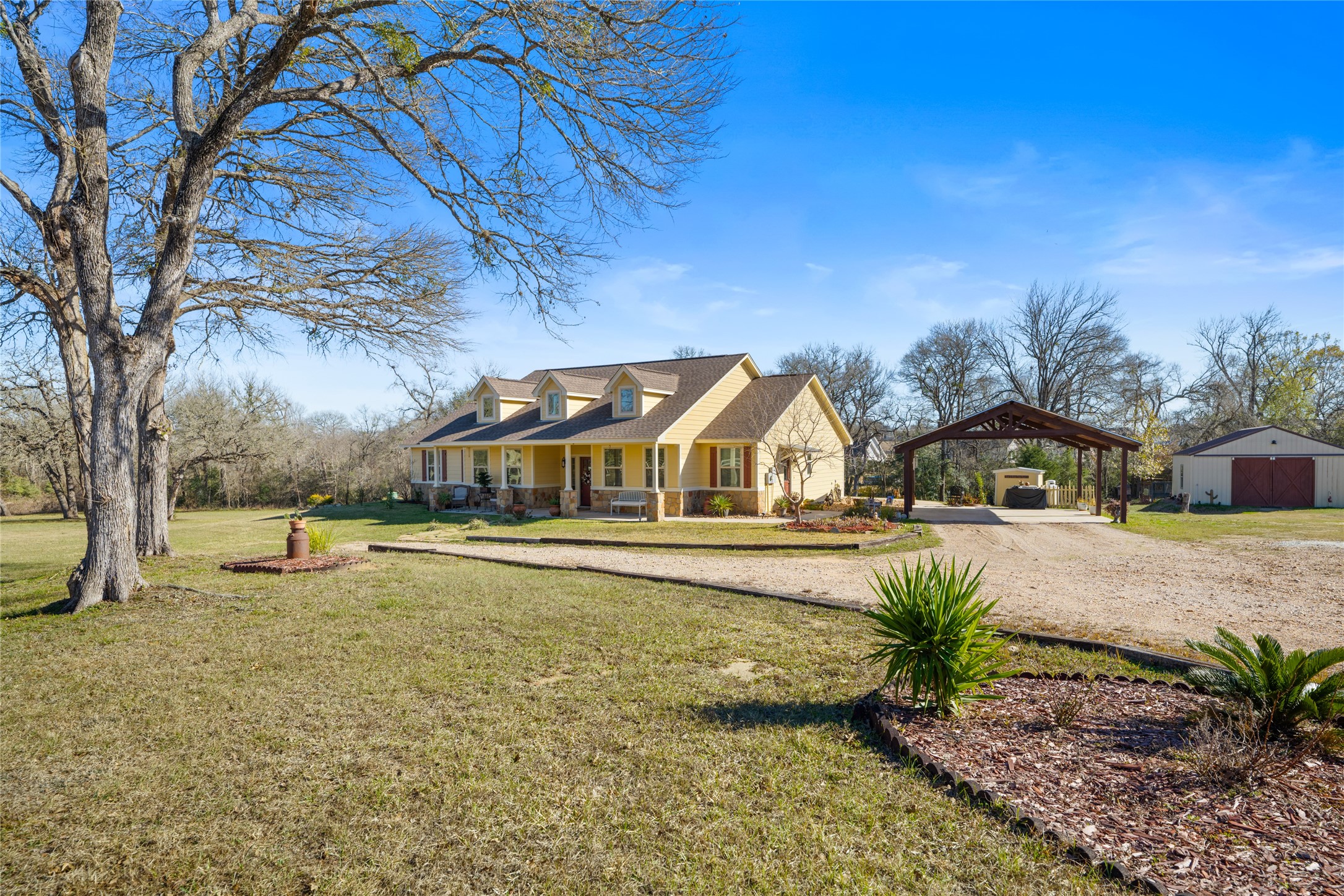 Listing photo 1