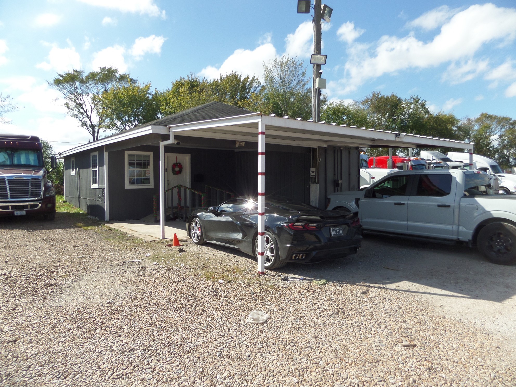 Listing photo 1