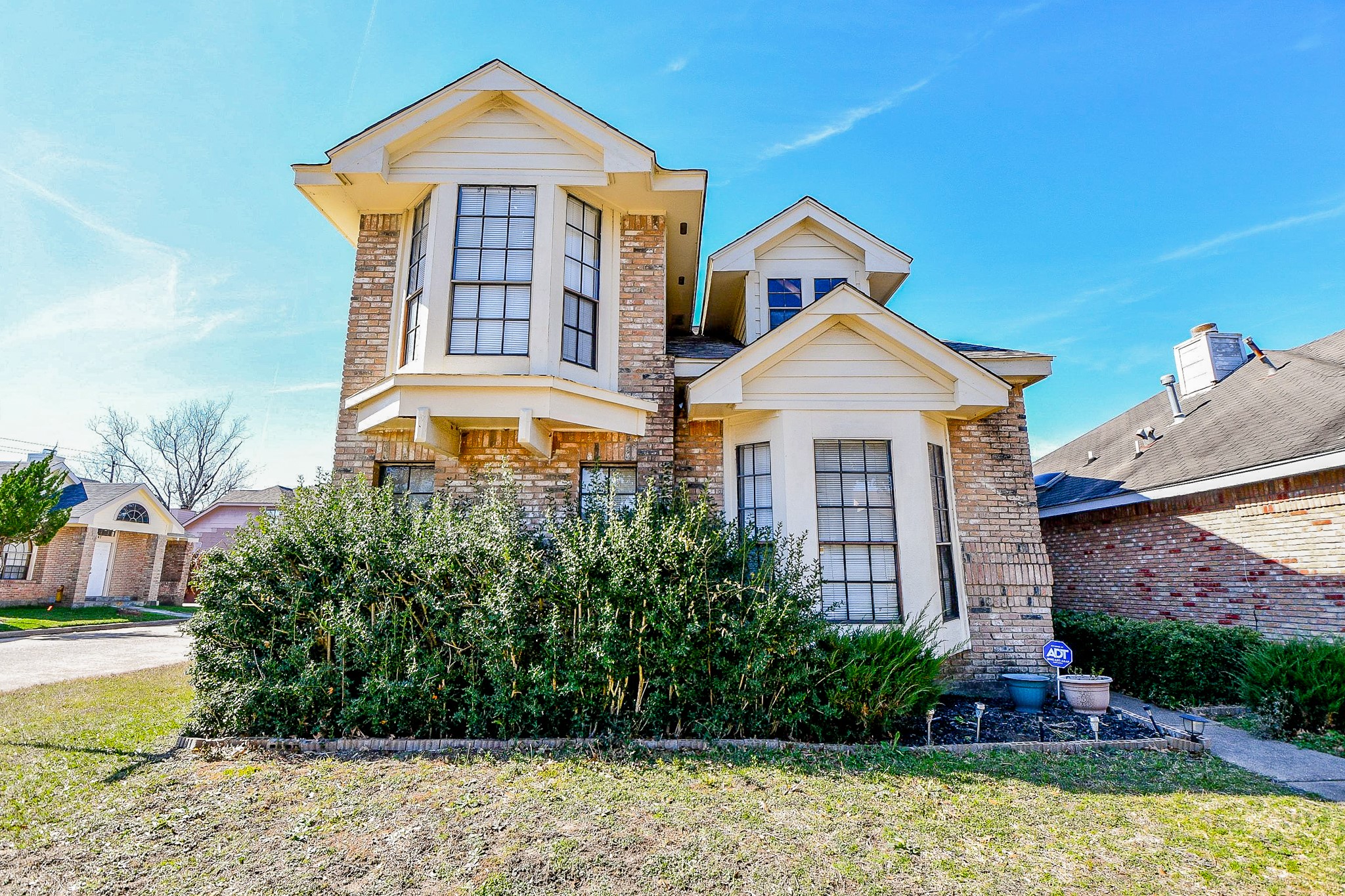 Listing photo 1