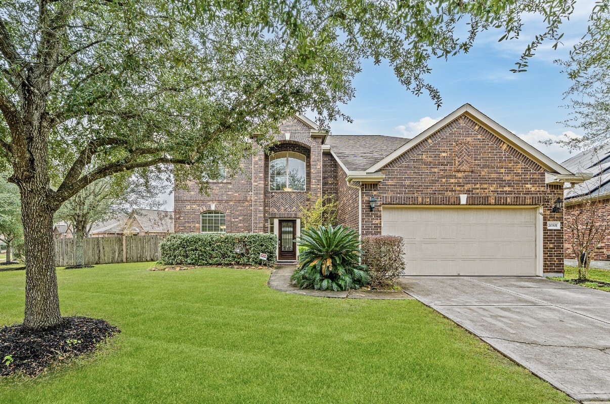 Listing photo 1