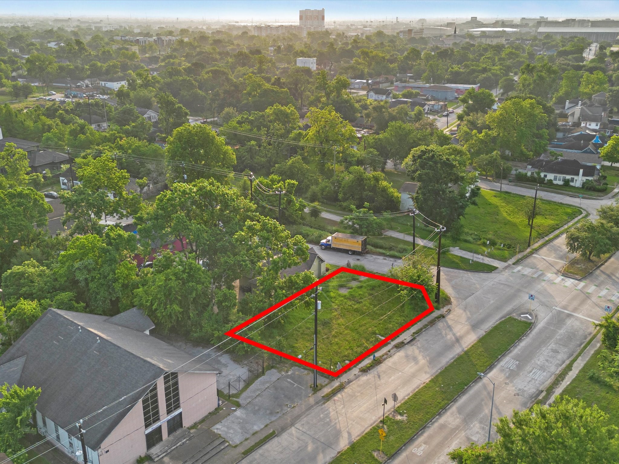 Listing photo 1