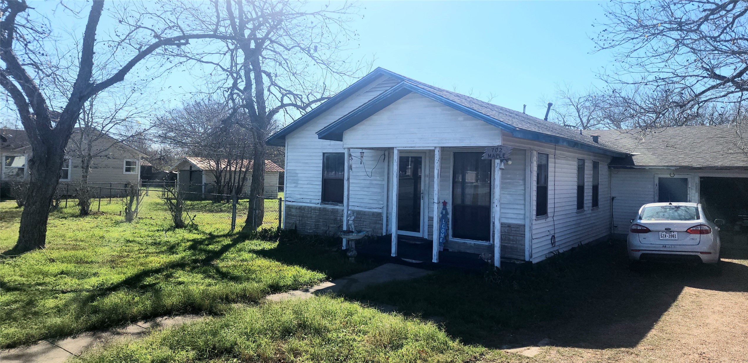 Listing photo 1