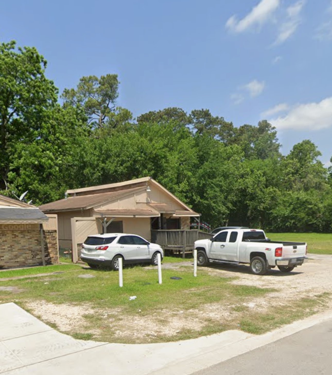 Listing photo 2