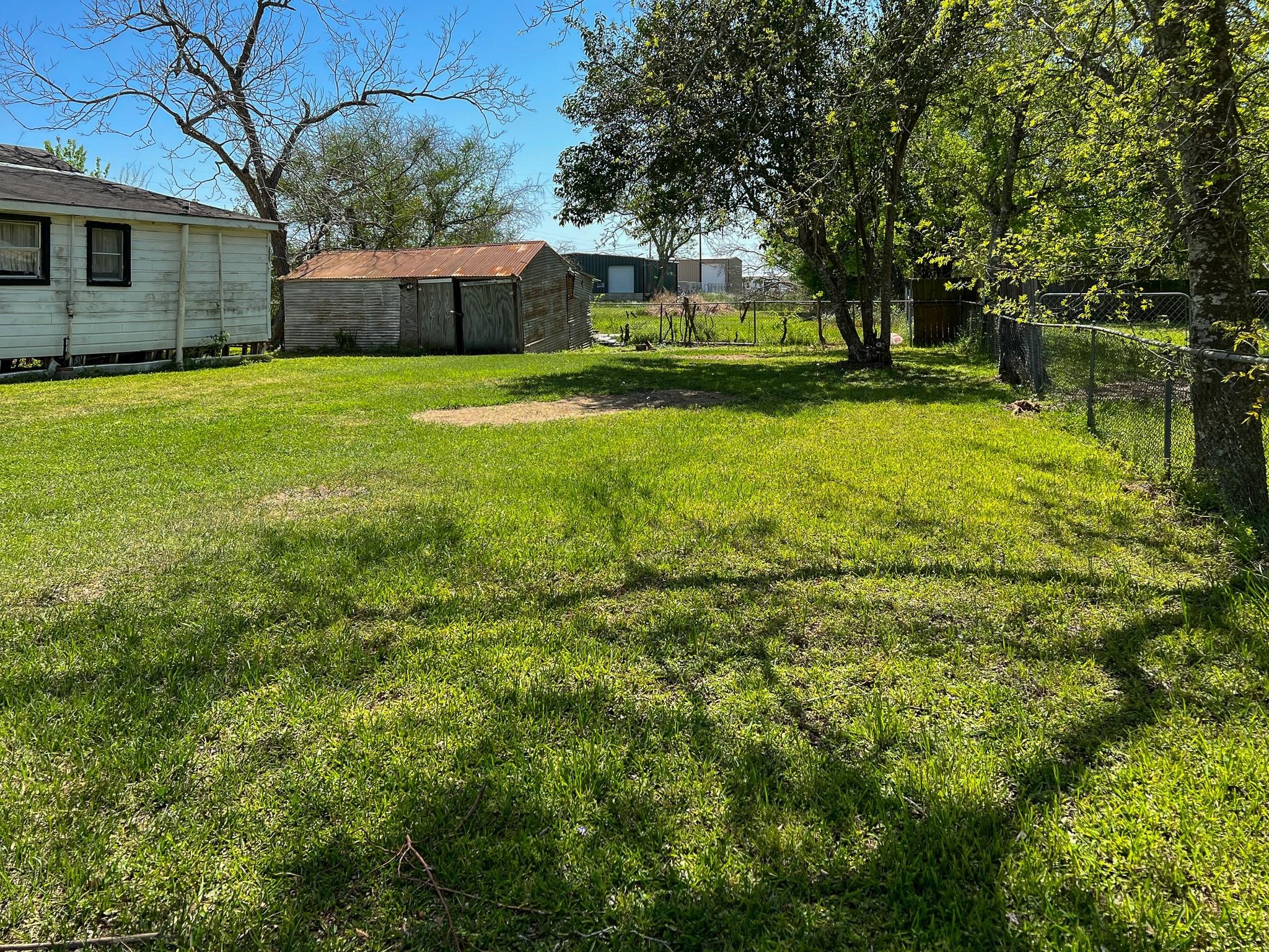 Listing photo 5