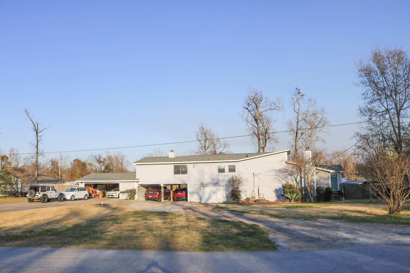 Listing photo 1