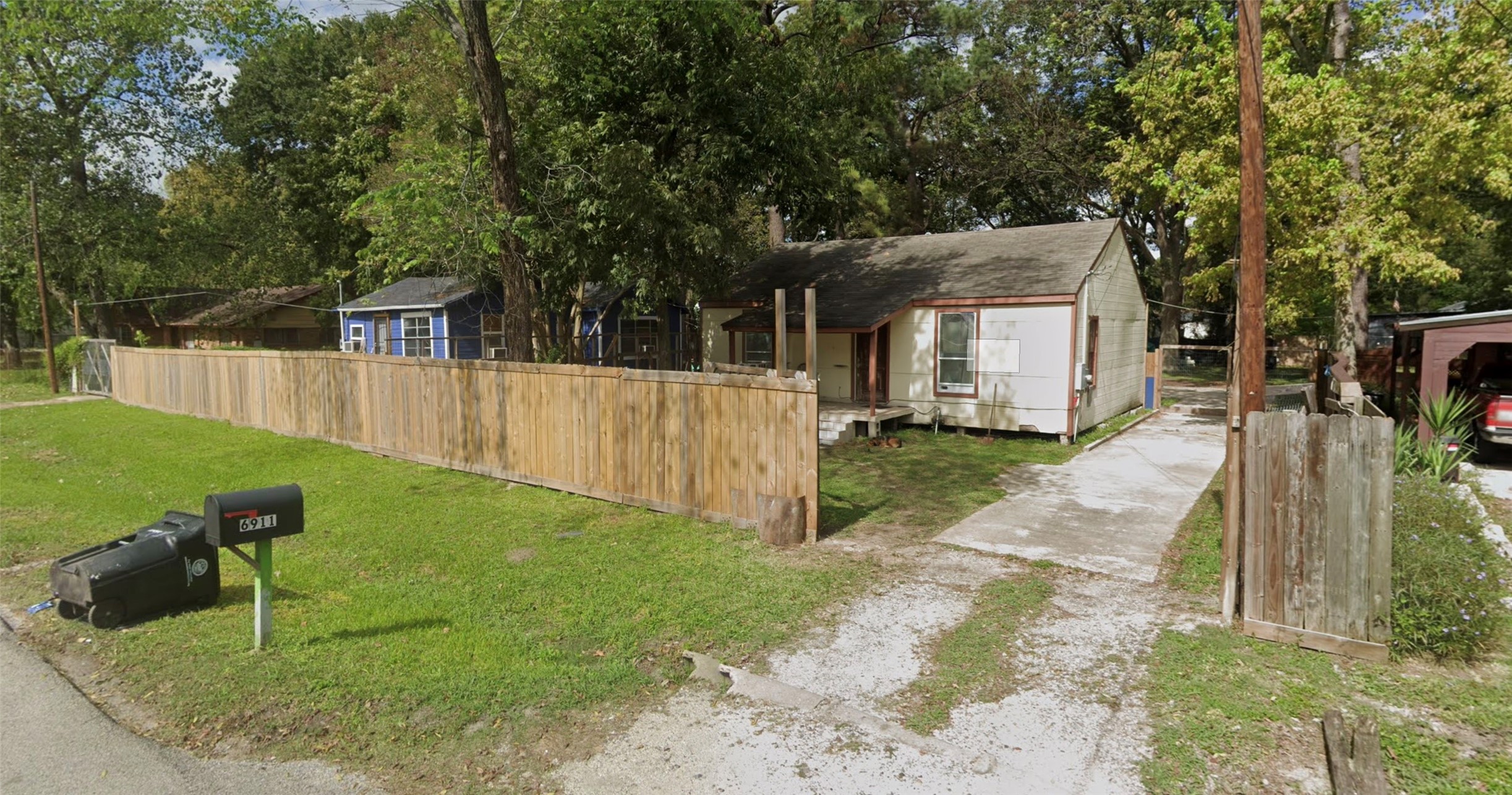 Listing photo 1