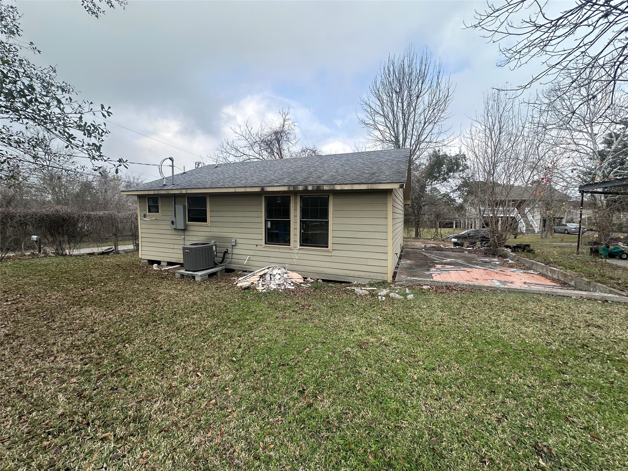 Listing photo 1