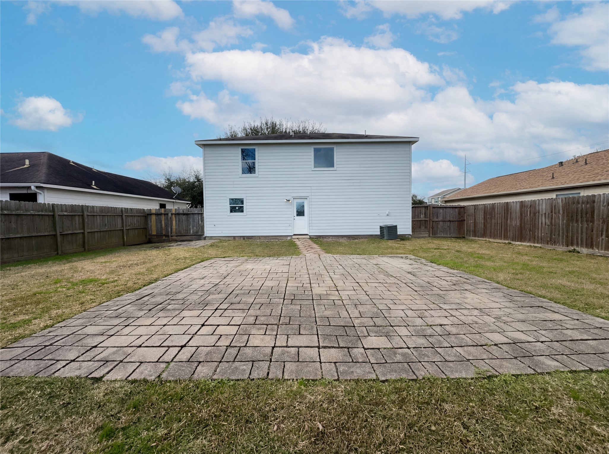Listing photo 5