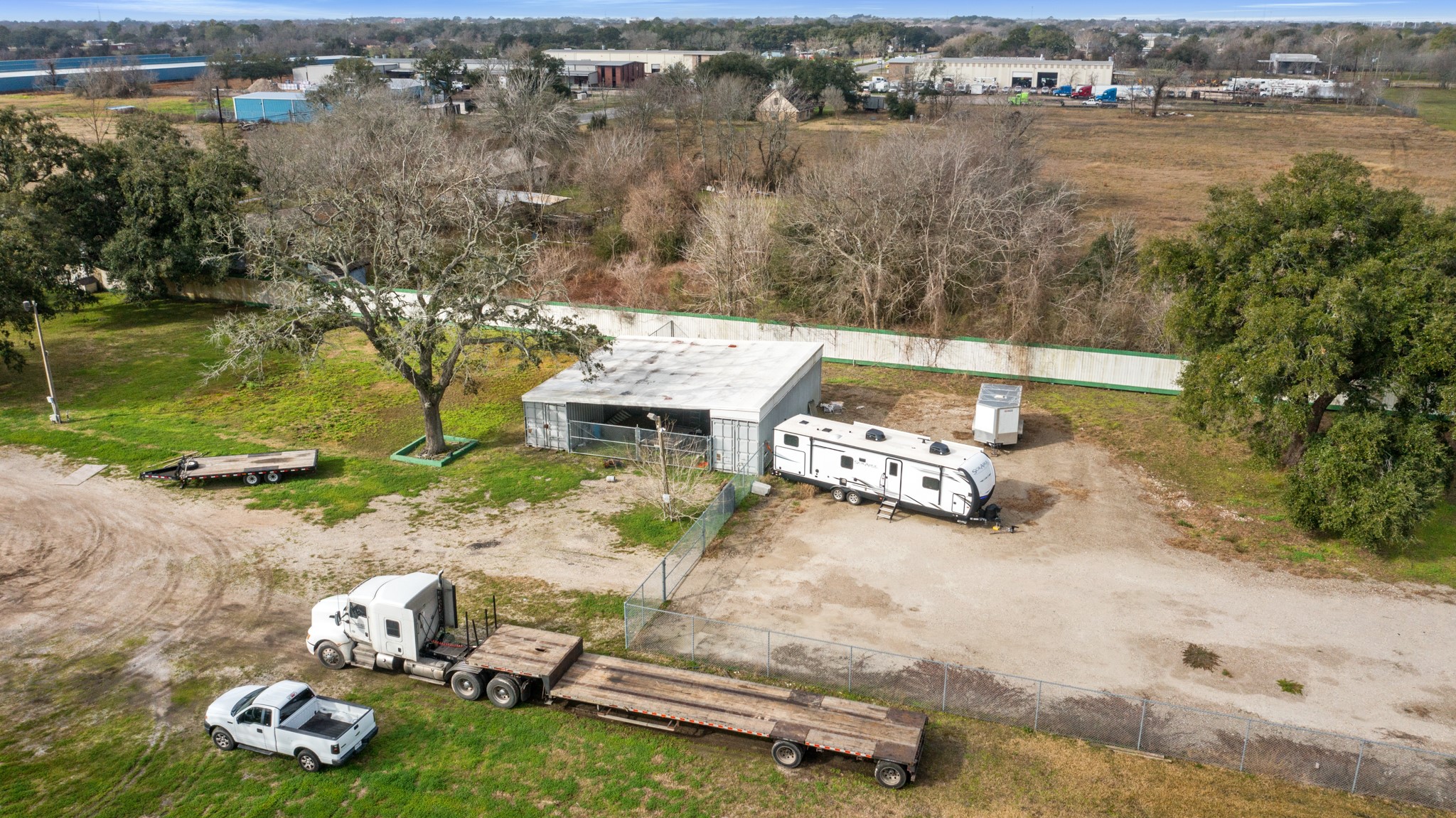 Listing photo 4