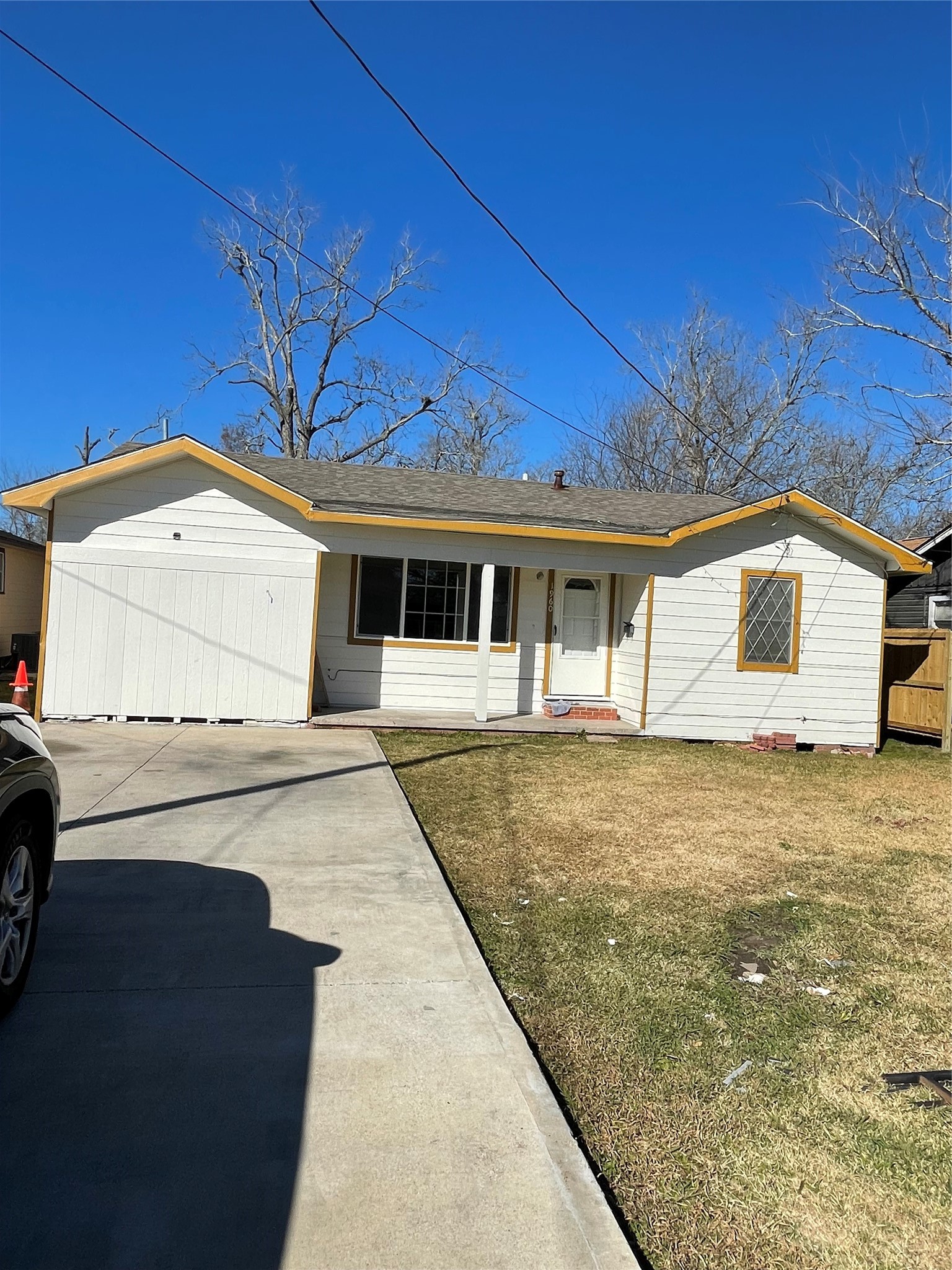 Listing photo 1
