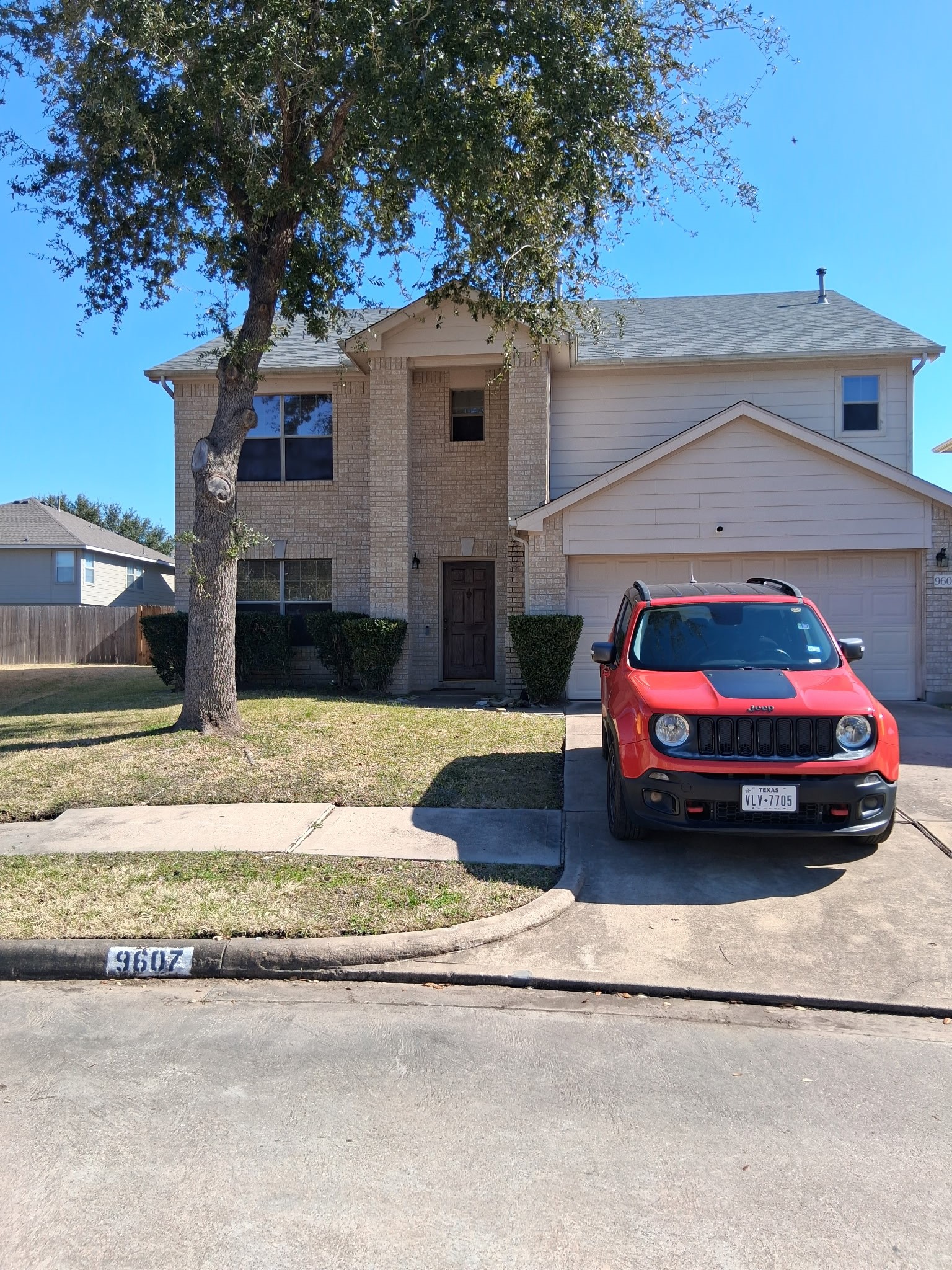 Listing photo 2
