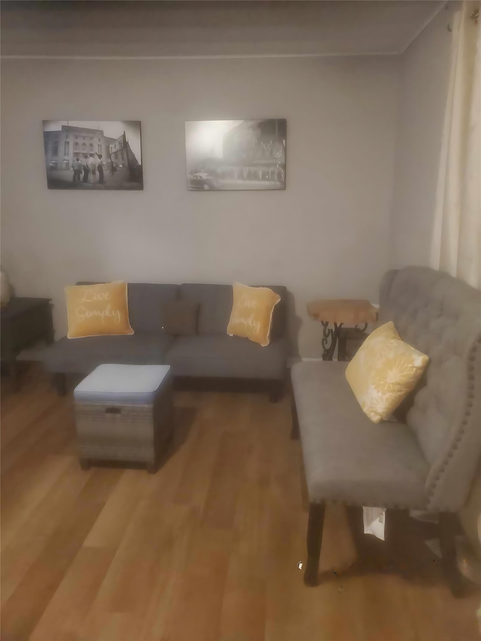 Listing photo 3