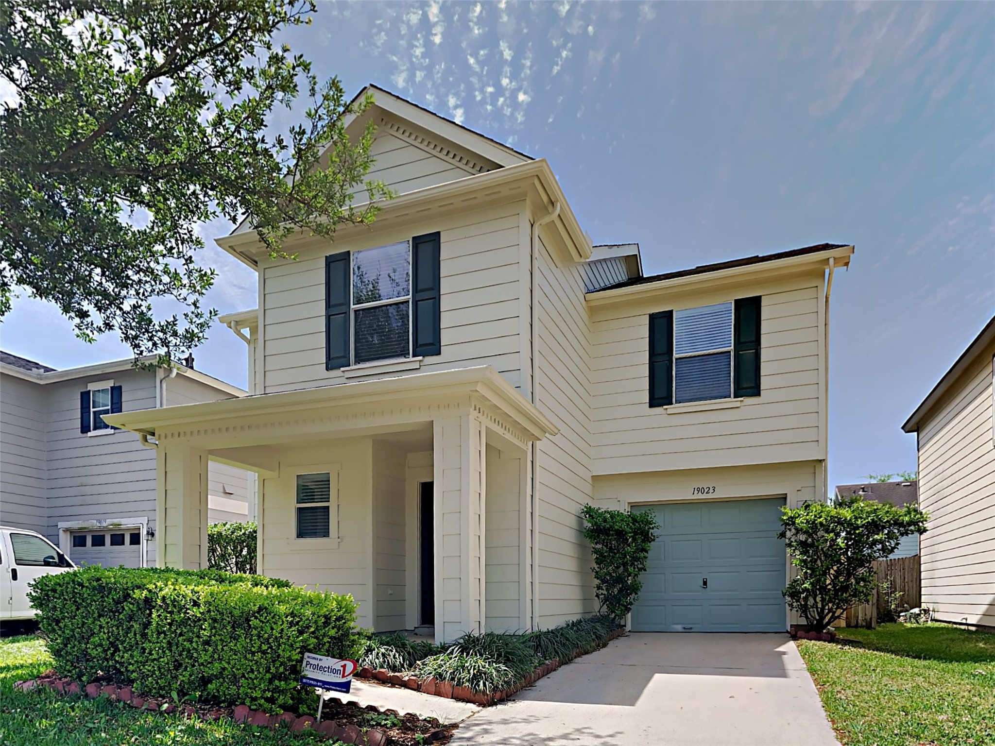 Listing photo 1