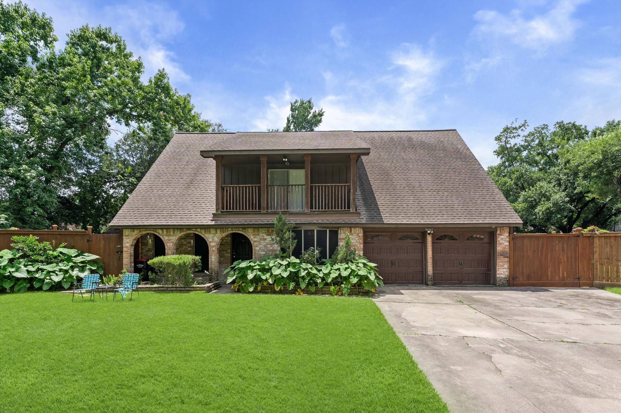 Listing photo 1