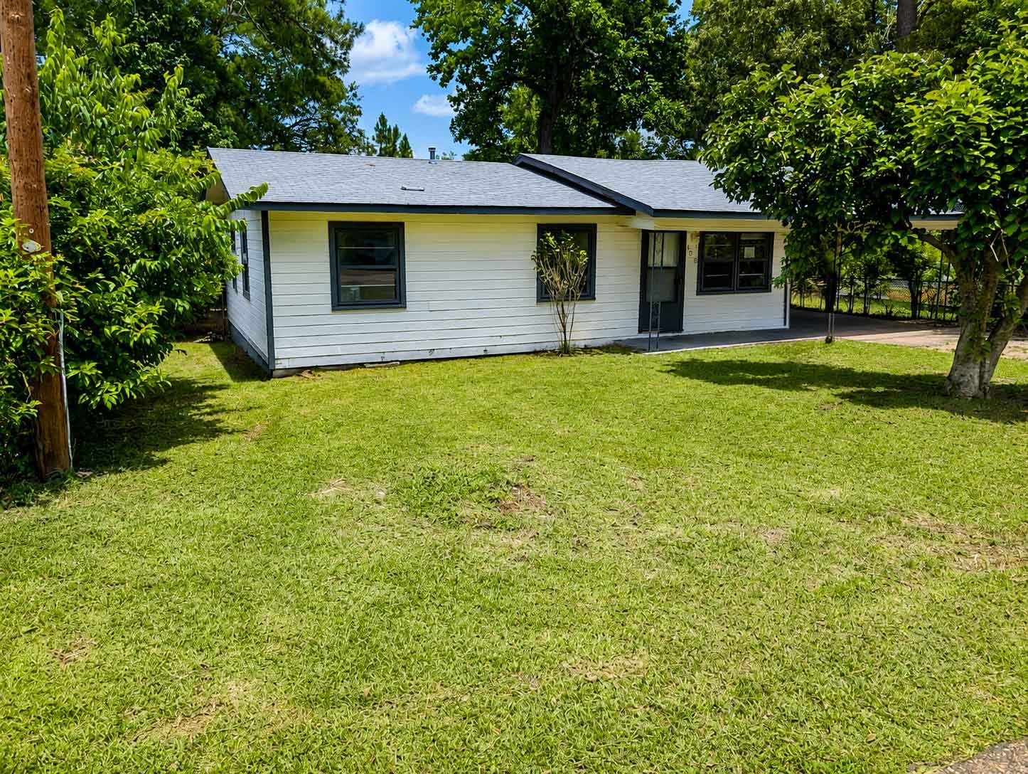Listing photo 1