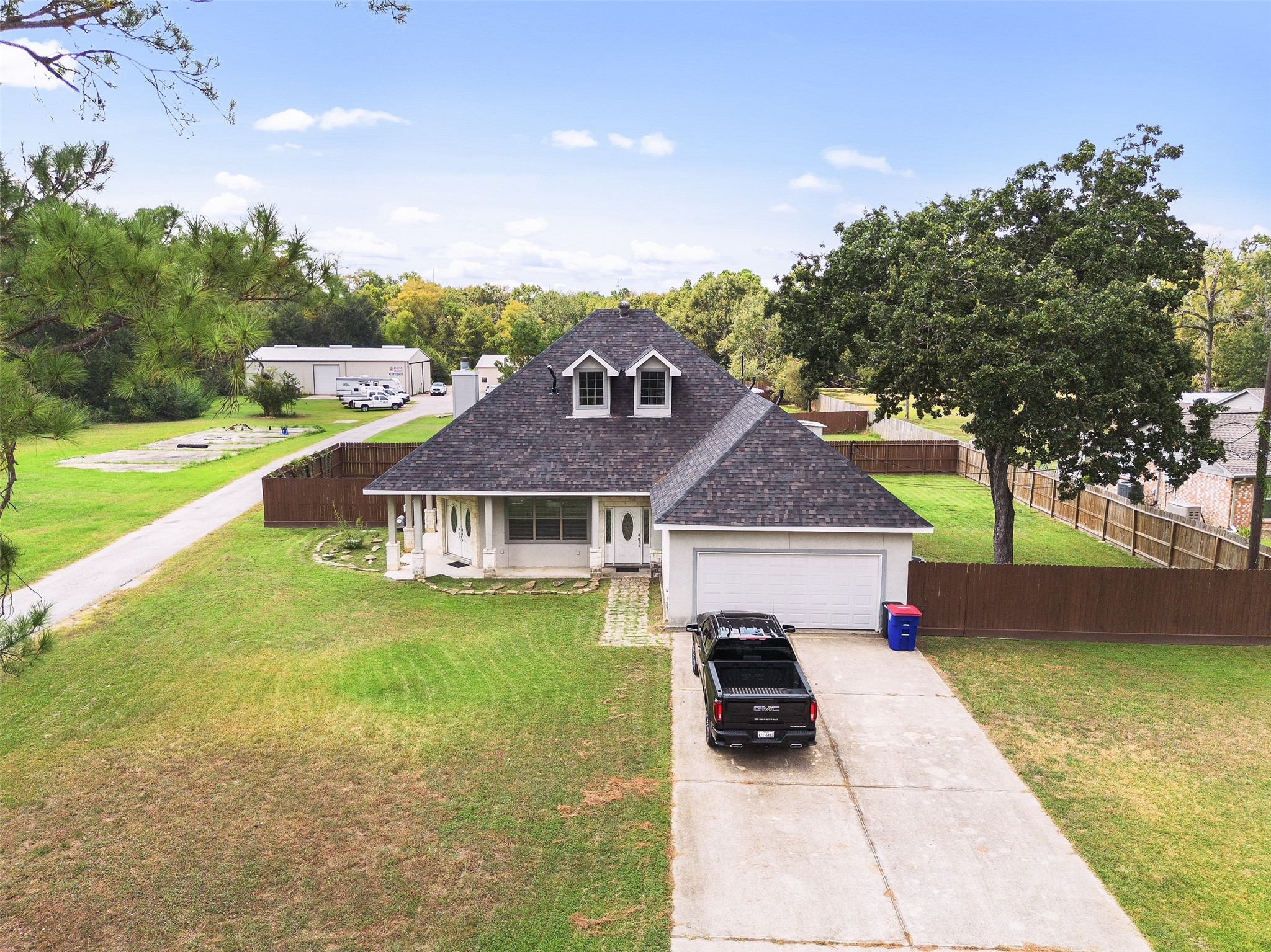 Listing photo 1