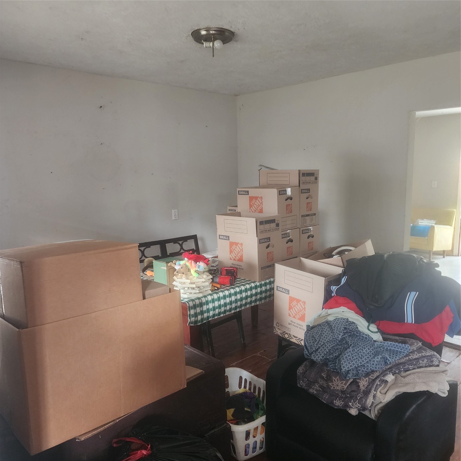 Listing photo 5