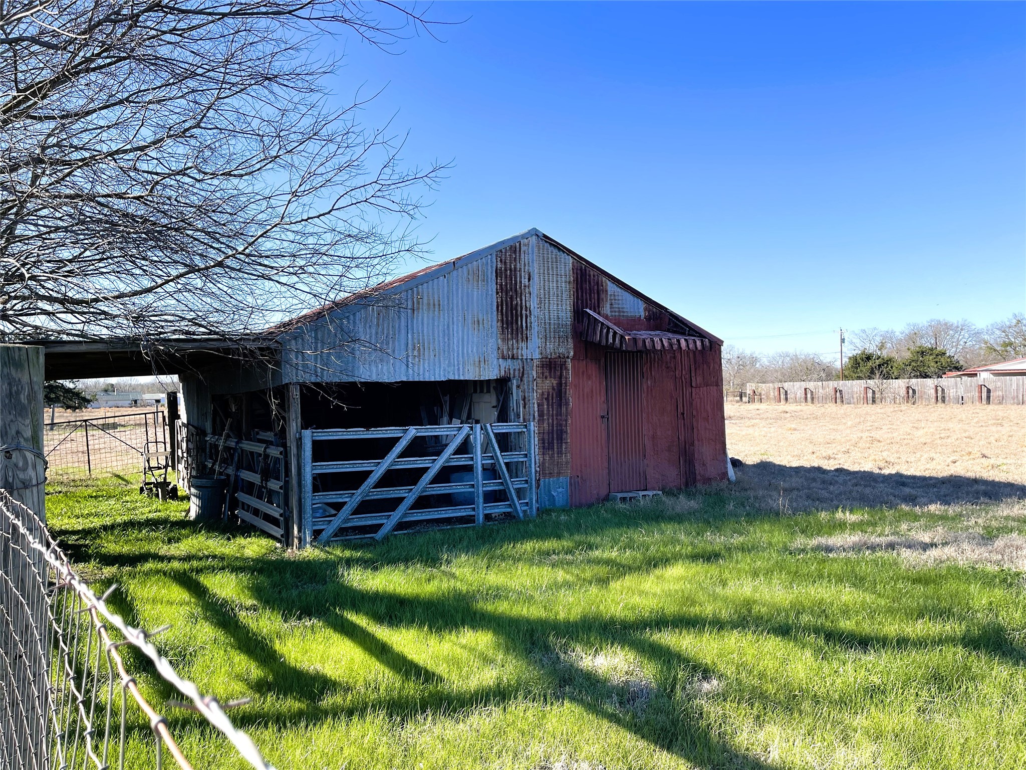 Listing photo 5