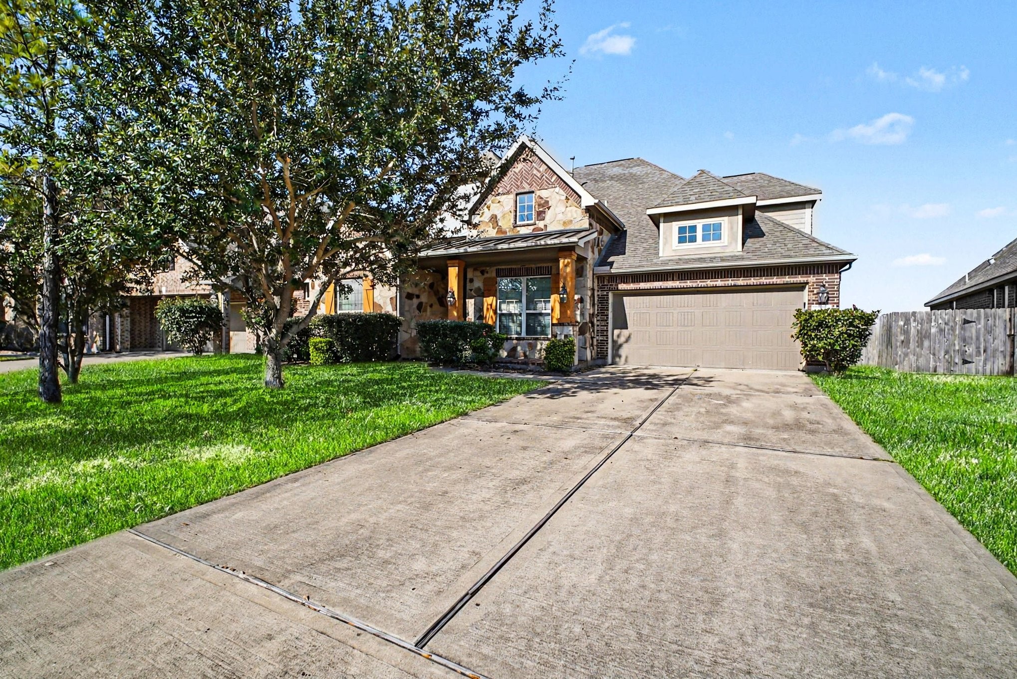 Listing photo 1