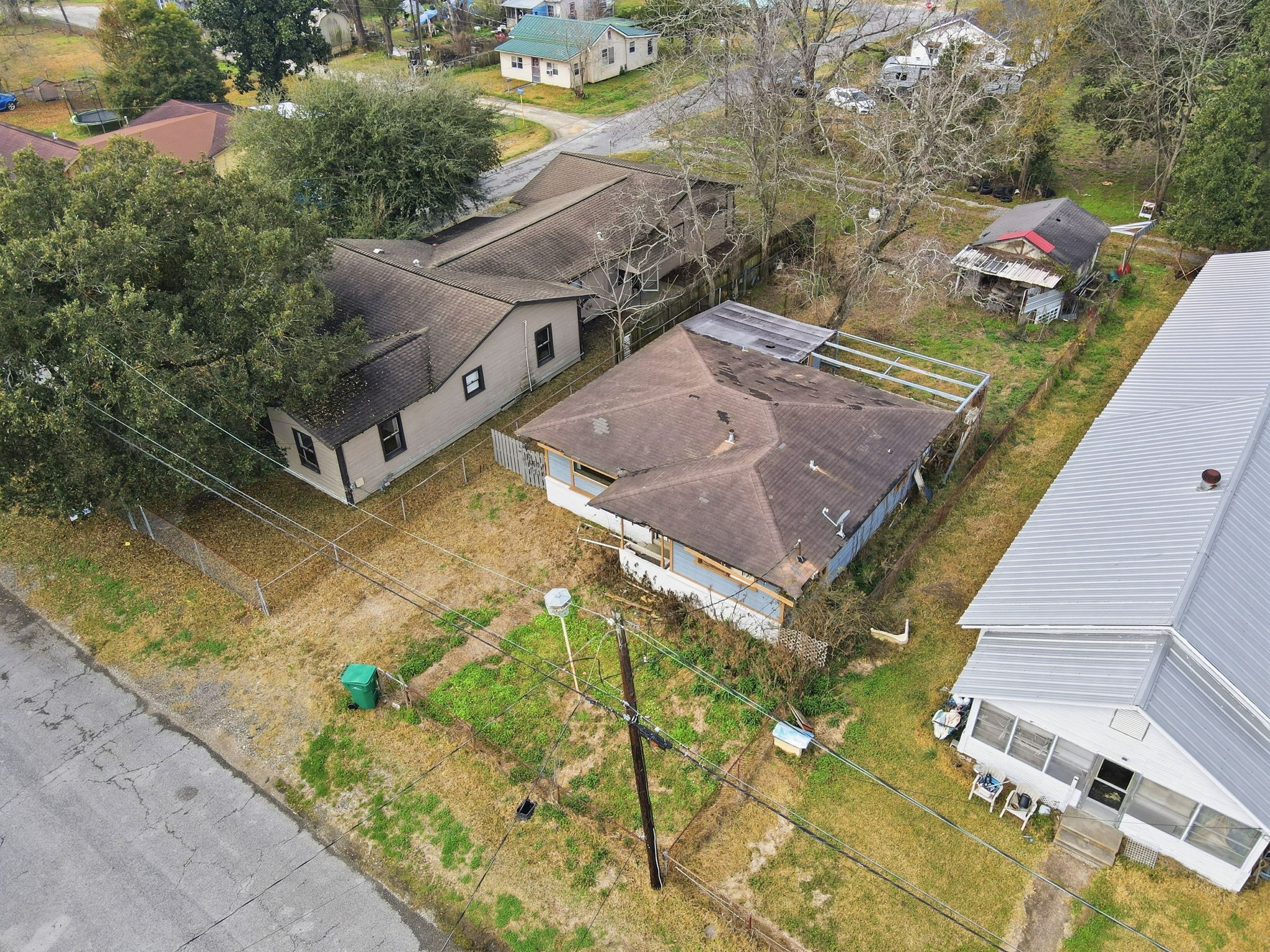 Listing photo 3