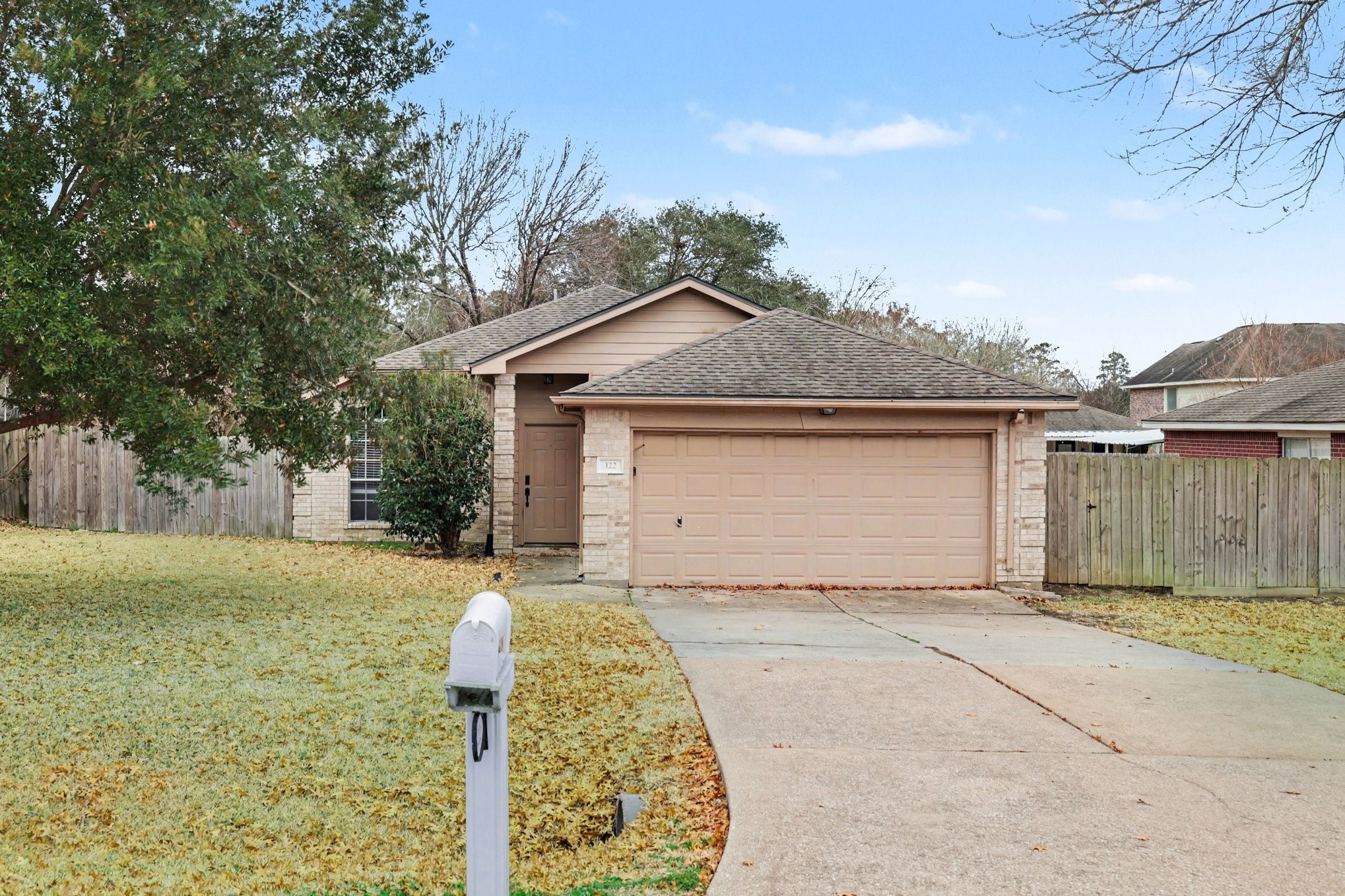 Listing photo 1