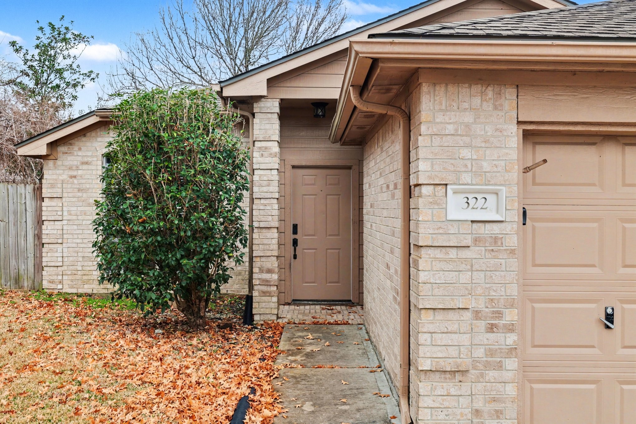 Listing photo 1