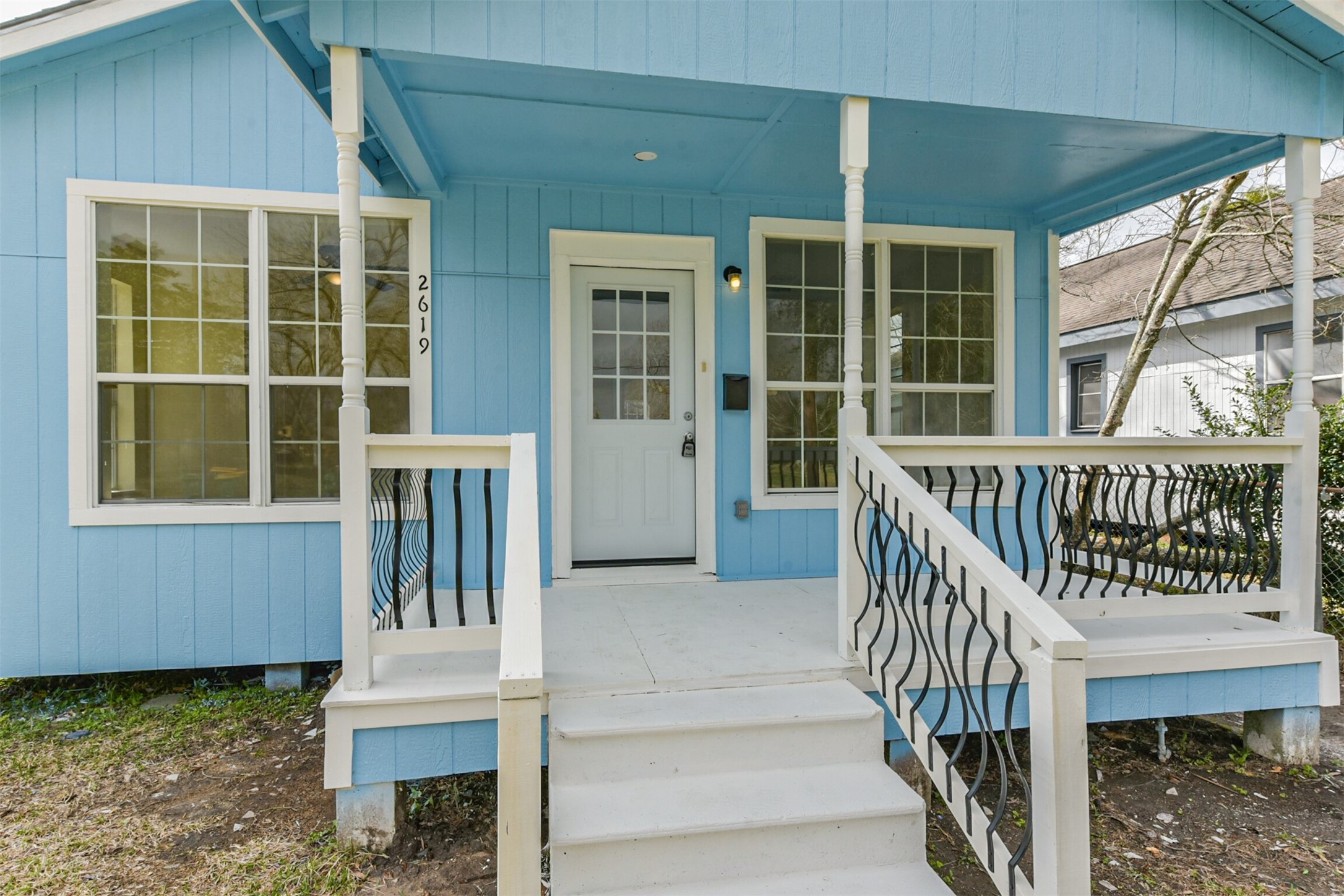 Listing photo 1