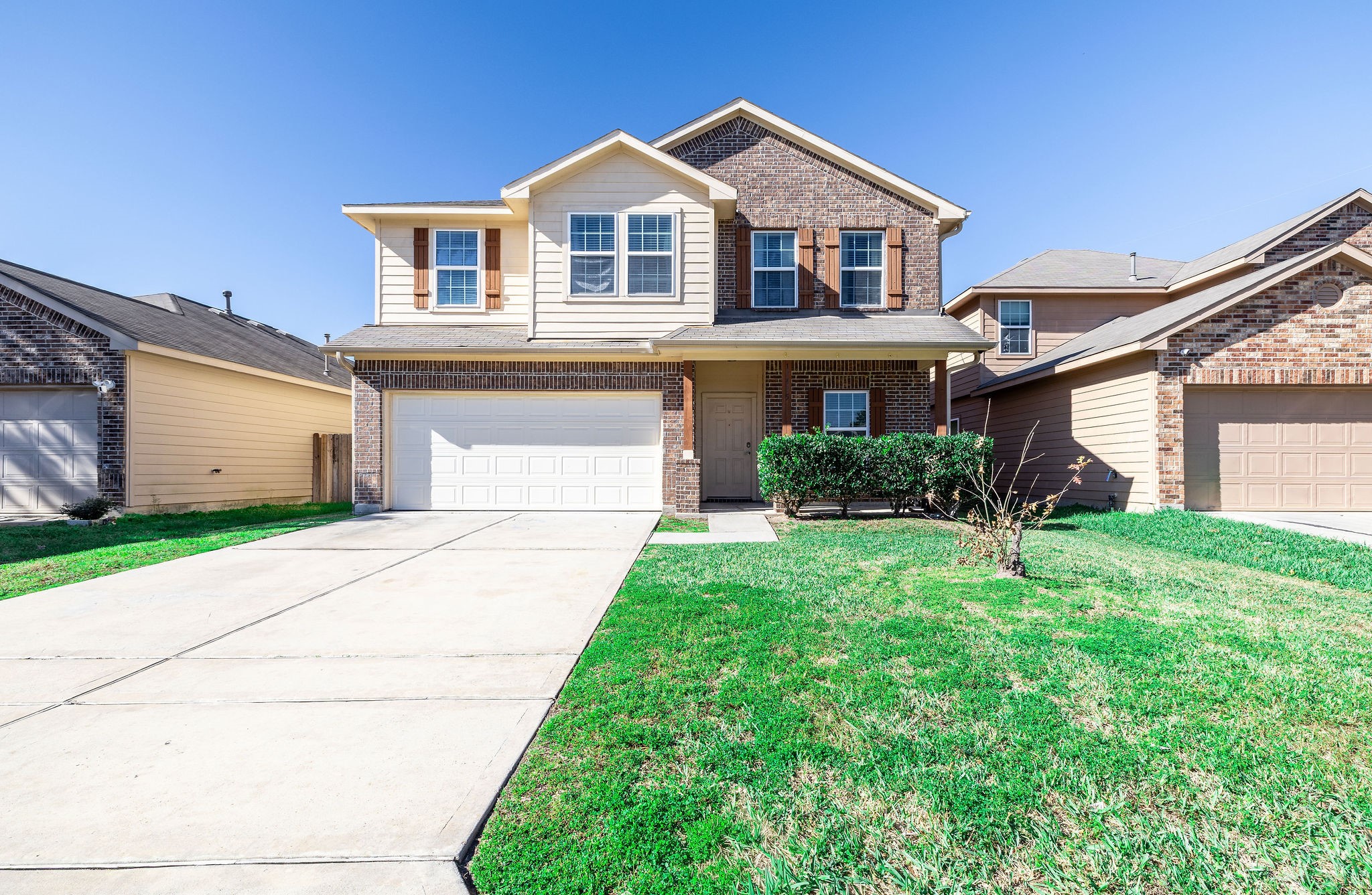 Listing photo 1