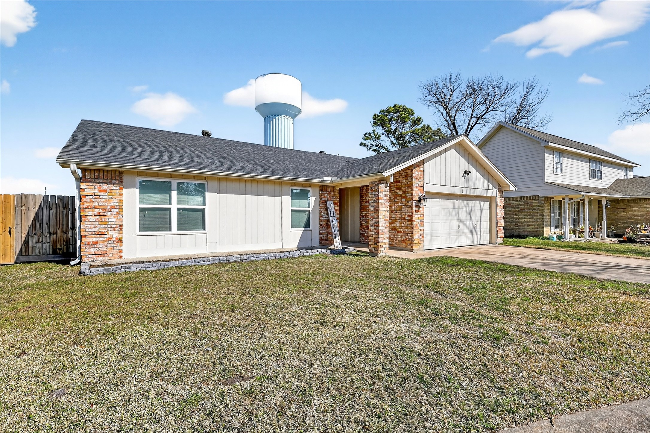 Listing photo 1