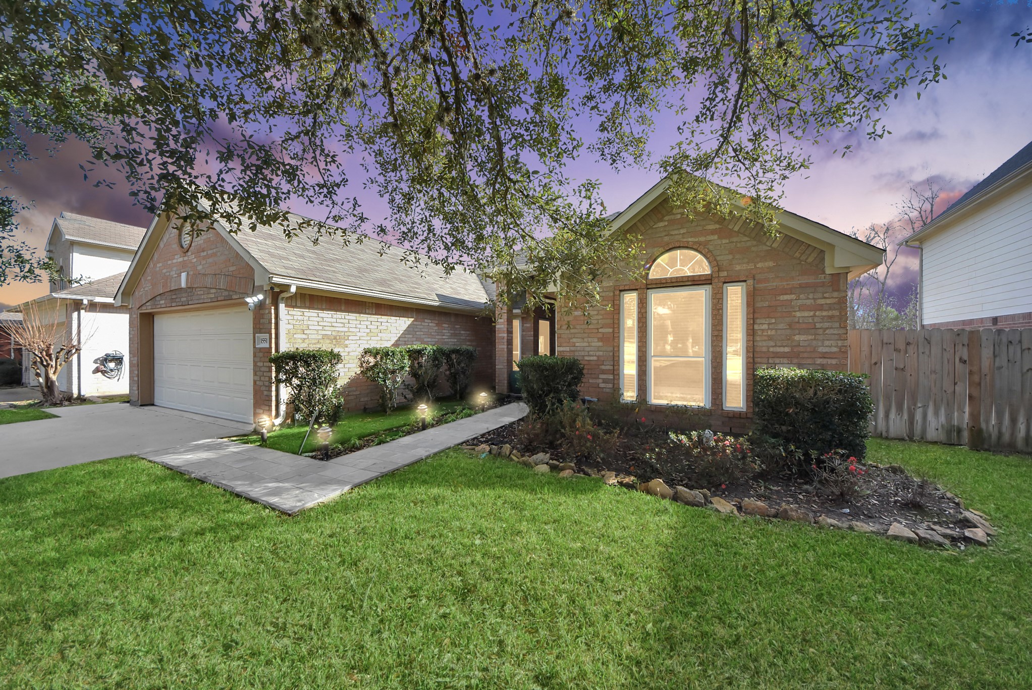 Listing photo 1