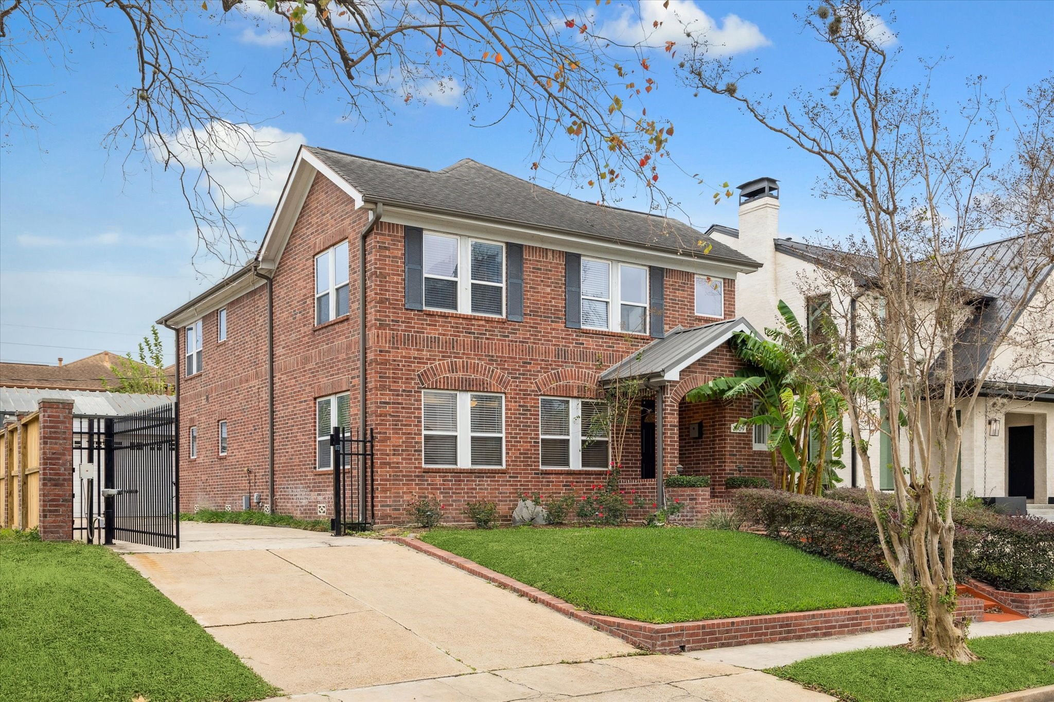 Listing photo 3