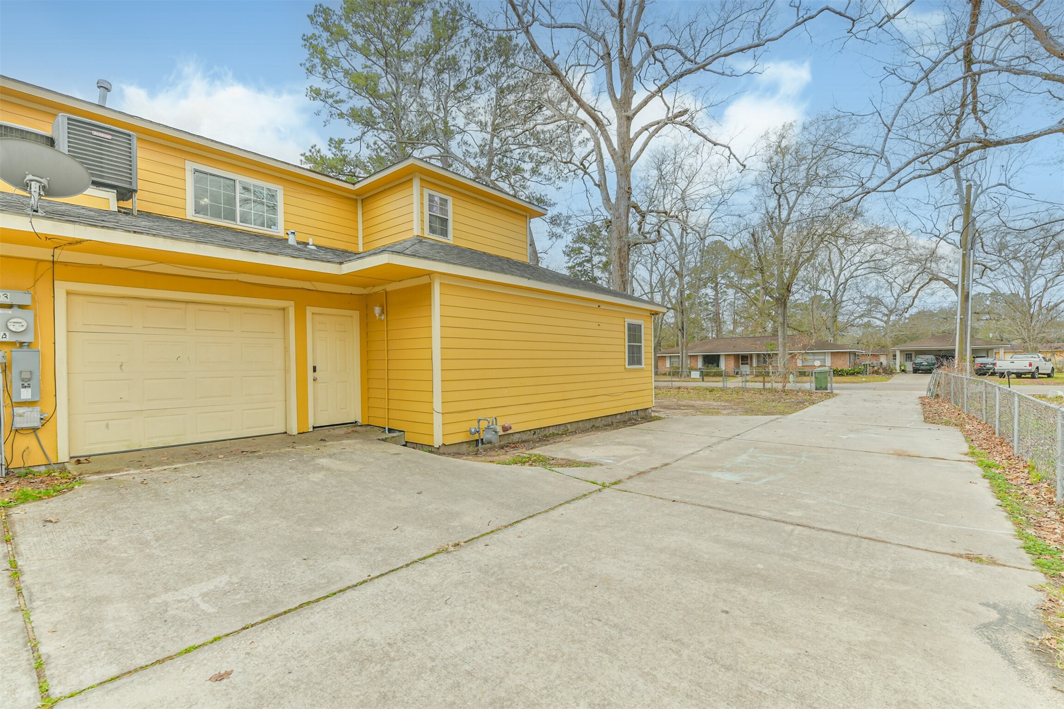 Listing photo 4