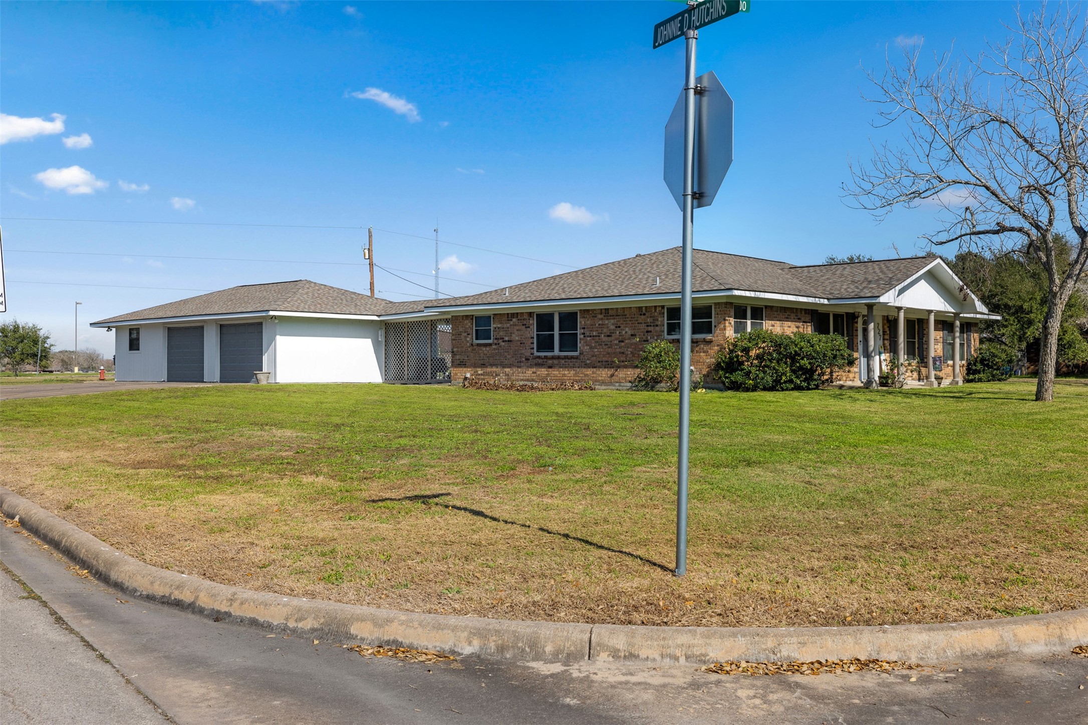 Listing photo 1