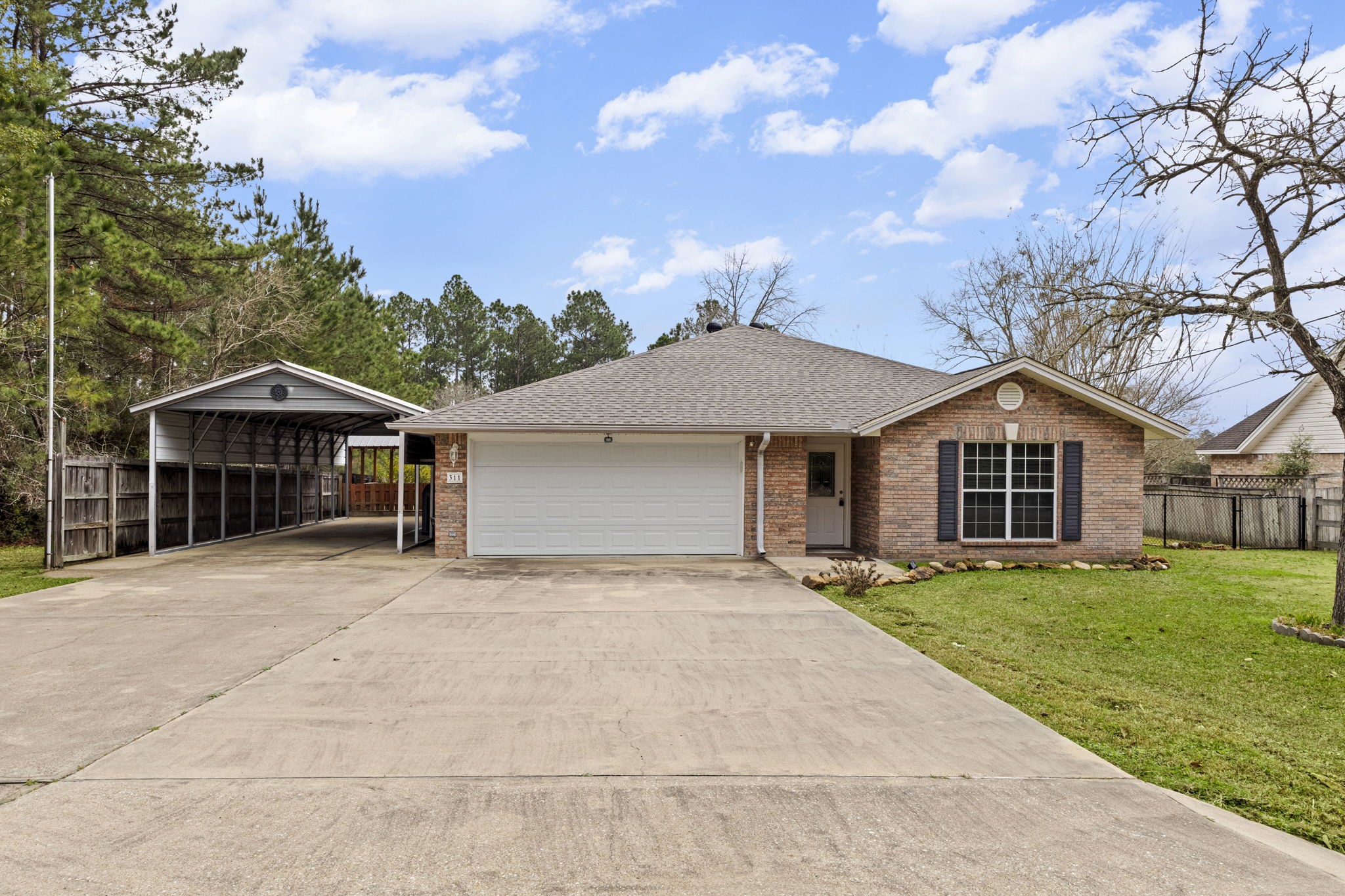 Listing photo 1