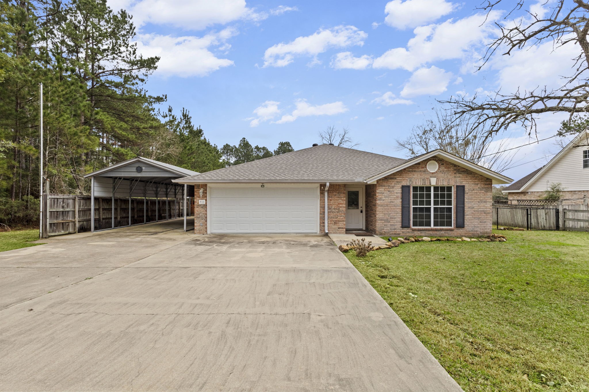 Listing photo 1