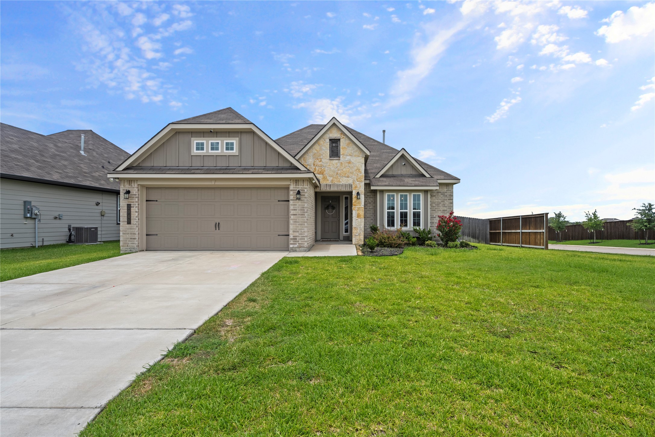 Listing photo 1