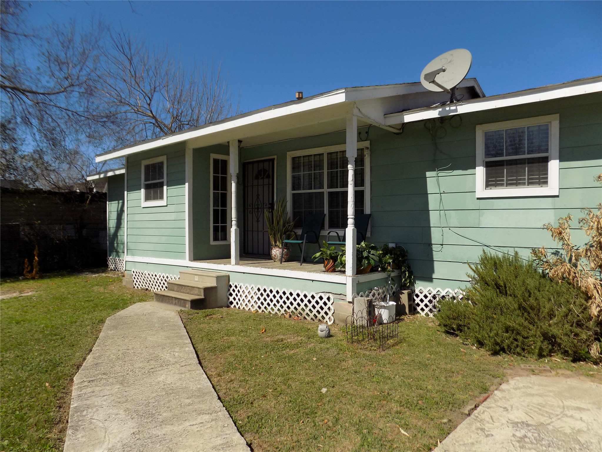 Listing photo 1