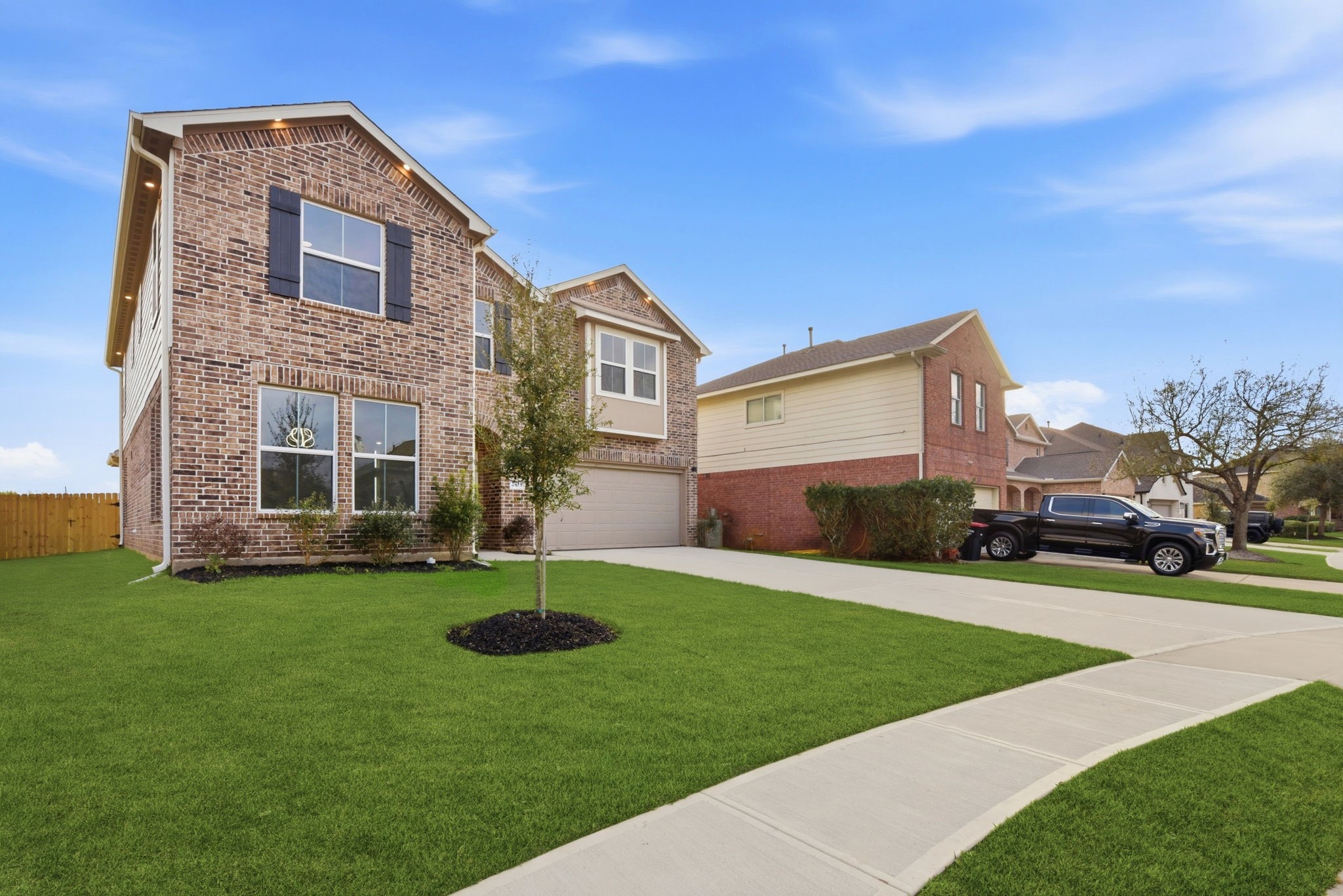 Listing photo 1
