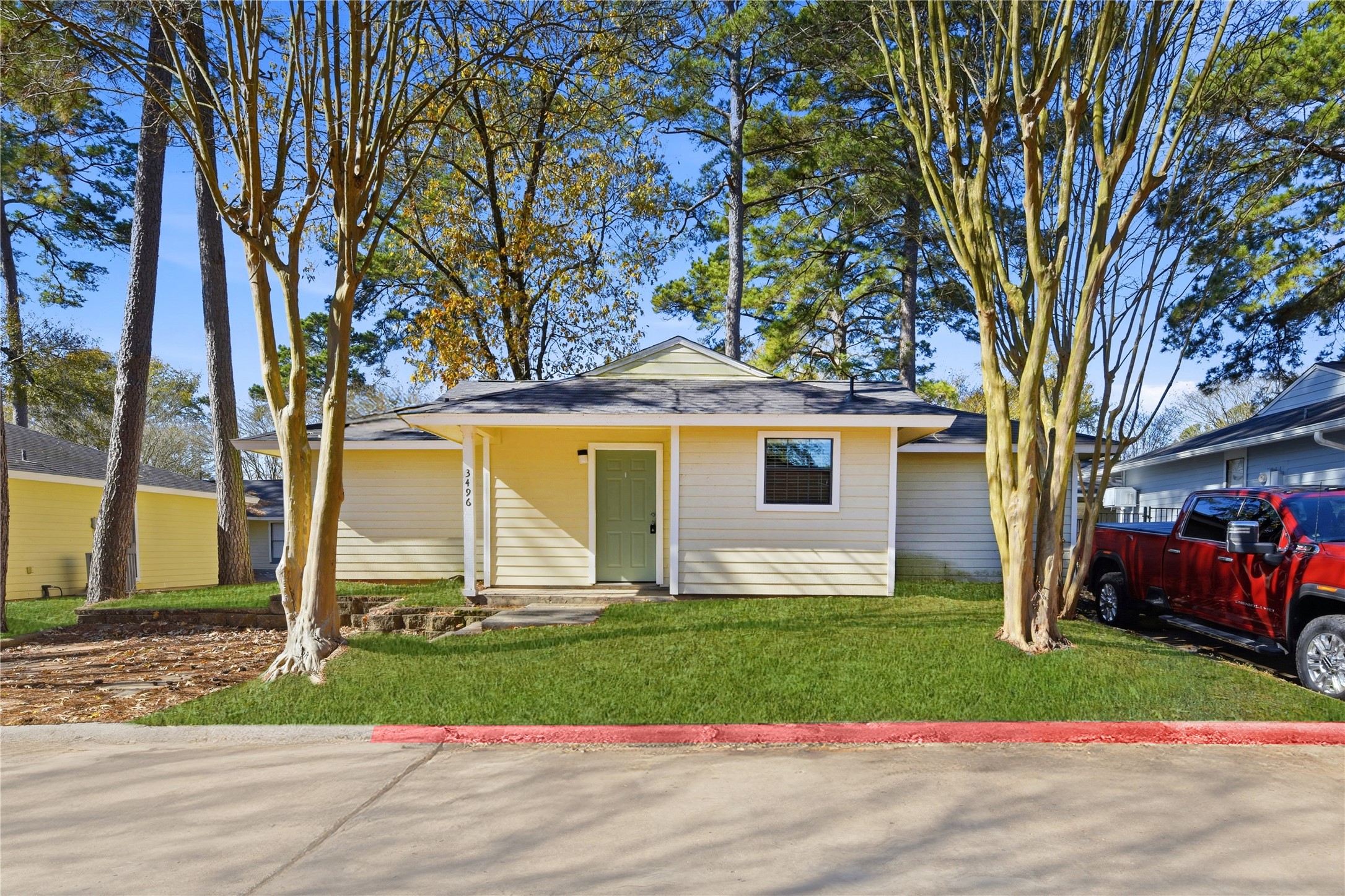 Listing photo 1