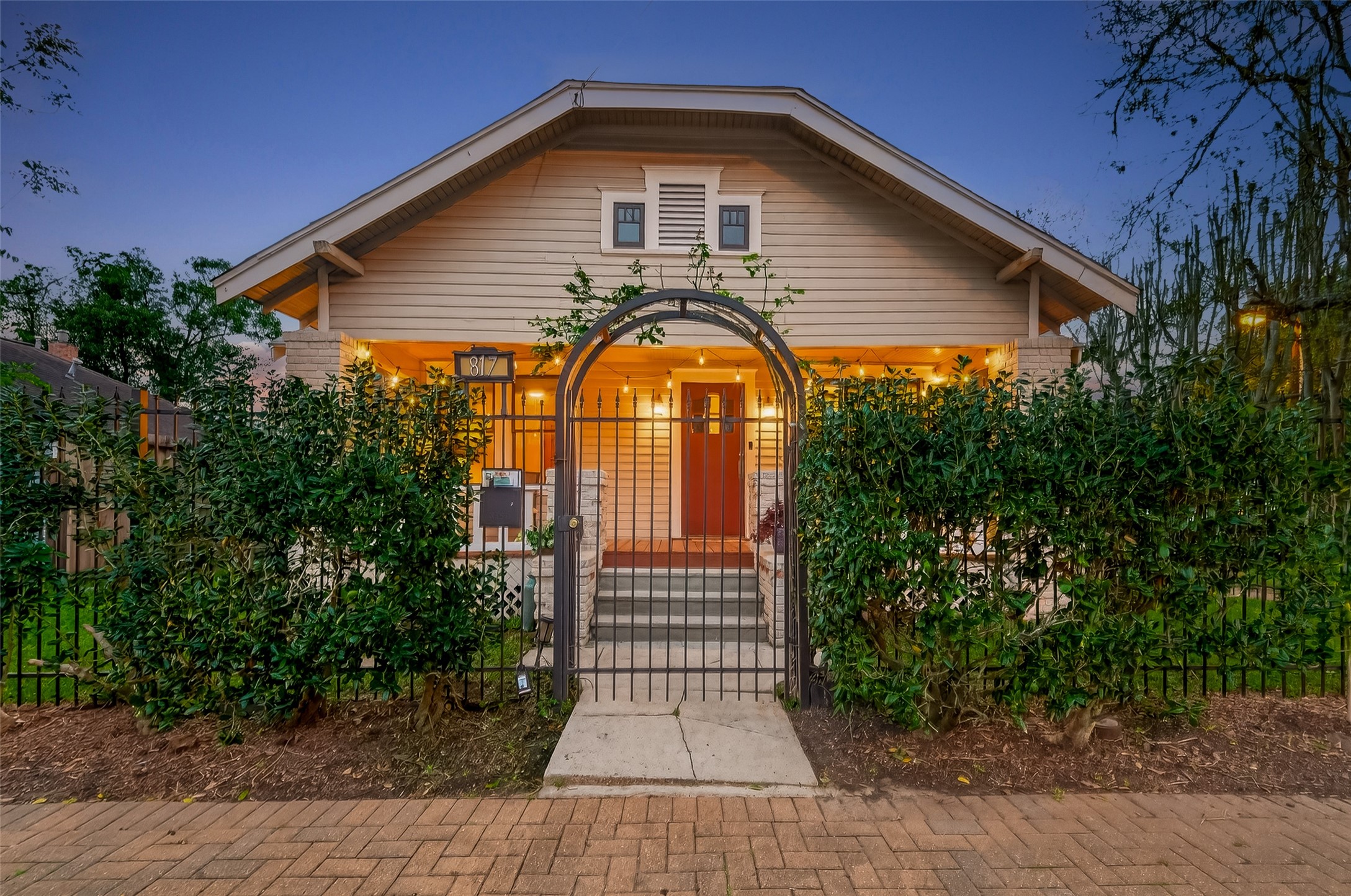 Listing photo 1
