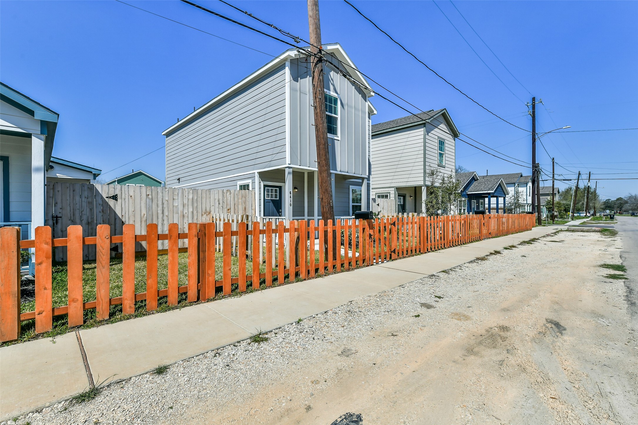 Listing photo 3