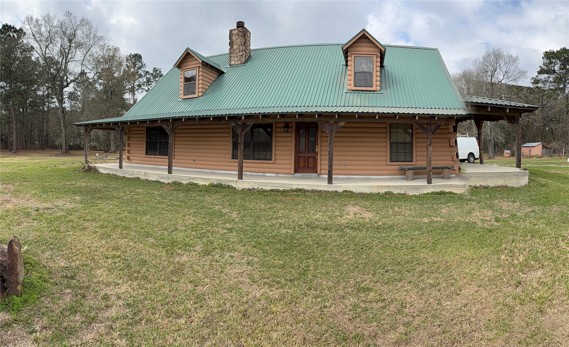Listing photo 1