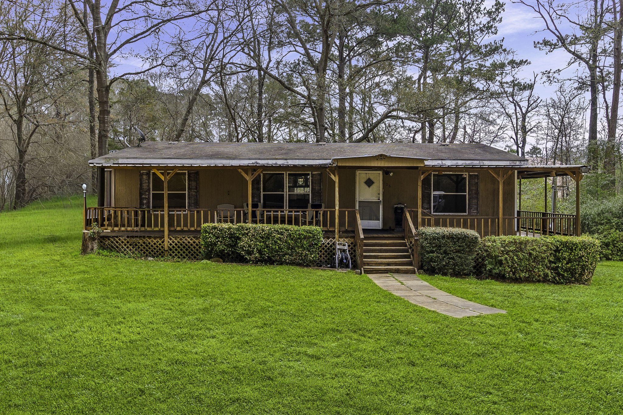 Listing photo 1